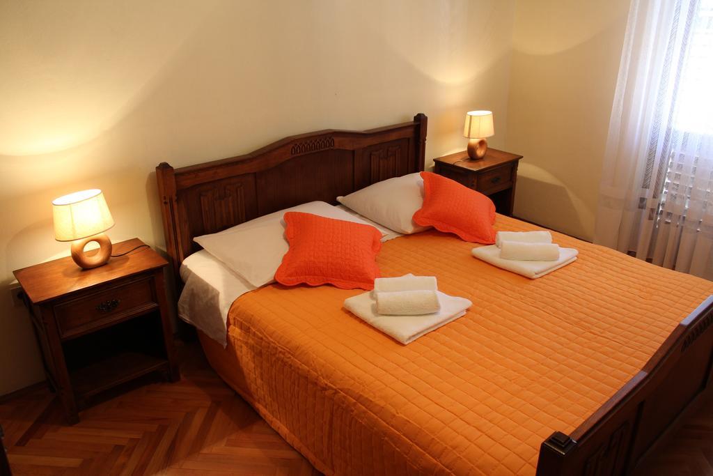 Apartments Stari Sibenik Grebaštica 객실 사진